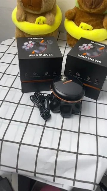🚨💥 No stubble left at all!🗣️🔥#maxgroom #SummerWins #DealsForYouDays #headshaver #tiktokmademebuyit 