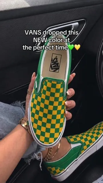 💚💛😮‍💨@vans #checkeredvans #sliponshoes 