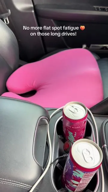 Best thing ever for the car! 💕 #carcushion #carpillow #roadtrip #backpain #buttpillow 