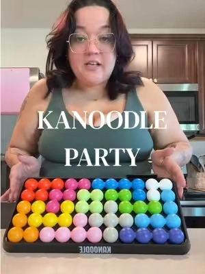 The made a party version of Kanoodle! And we can play with our friends! #kanoodle #kanoodleparty #partygames #GameNight 