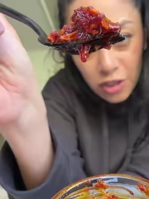 CRUNCHY GARLIC WITH CHILI OIL?!?