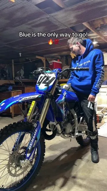Who’s with me #yz125 #tiktokmademebuyit #tiktokshop #summervibes☀️ #mxbikes 