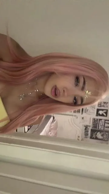 7661034943610359070