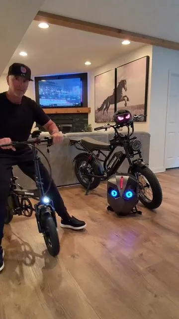 VOLTVOGUE Folding Bike 🤩 Lightweight, portable, & fun for everybody! #ebike #electricbike #ebikes #dudedealz 