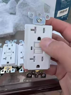 5-pack 20A GFCI Outlets - TR and WR    #electrician #homeremodel #summervibes #kitchen #bathroom 