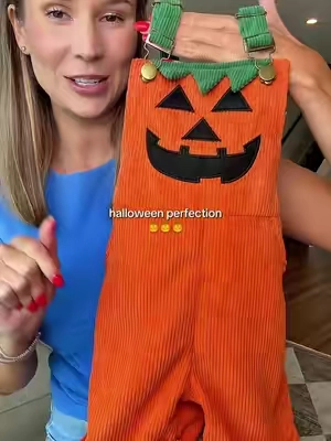 These overalls are so cute for Halloween! #Halloween #Overalls #ToddlerMom #tiktokshopcreatorpicks 