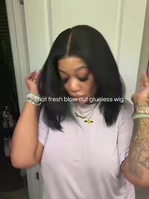 Fresh out the Dominican blow out shop all in a box @NadulaHair #gluelesswigs 