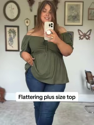 One of my fav comfy tops. So easy to throw on and it’s so flattering on the curves! #plussizefashion #plussizetop #plussizeblouse #curvyfashion #fallfashion 
