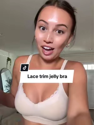 Lace trim on a jelly bra🤤 what a time to be a woman @AsFairy 