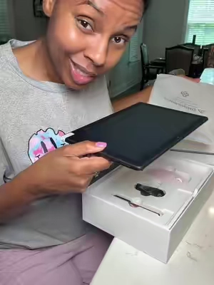 Parent of the year goes to….🥇#giftidea #tabletbundle #bundleandsave #tablet @PYNAREL 