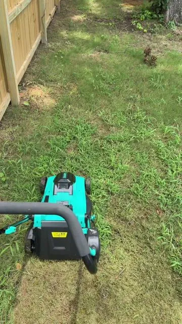 it’s so much easier to keep up with my lawn now #electricmower #lawnmower #mower #cuttinggrass #grasscutting 