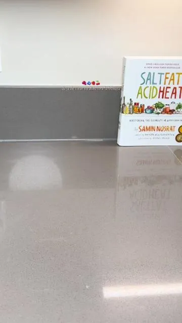 Inviertes menos de $30 y te ahorras cientos de dólares en fruta fresca cada 3 días! #kitchengadgets #storagehacks #kitchenhacks #storagesolutions #aesthetichome 