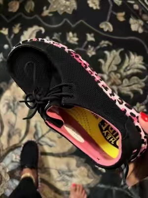 #tiktokshopcreatorpicks #heydude #workshoes #comfortable 