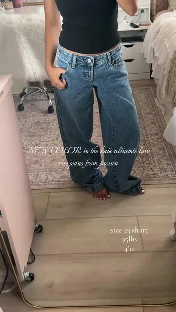 they’re like a vintage wash it’s so cute 💗✨ #fashionfinds #outfitinspo #lowrisejeans #tiktokshopbacktoschool #tiktokshopcreatorpicks 