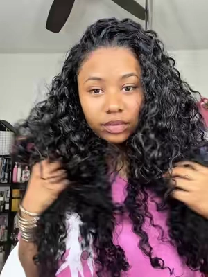 soft curls & so easy to wear 💕 @sterlyhair_shop #sterlyhair #SummerWins #DealsForYouDays #burmesecurly #halfwig