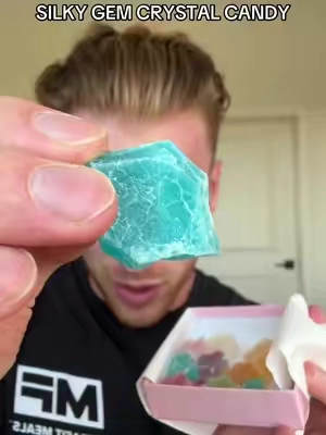 Silky gem is SOOOO GOOOOD #silkygemcrystalcandy #silkygem #crystalcandy #crystalcandies @Silky Gem Crystal Candy 