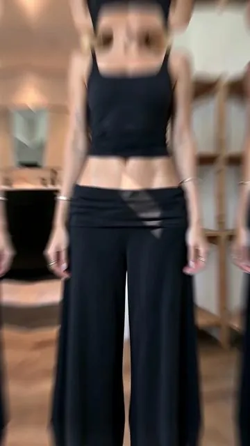 Women's Solid Color Knit Loose Fit Wide Leg Capri Pants,#pants #ootd #womensfashion #tiktokshop #dealsforyoudays 