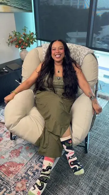 Join the Live now for the best deal! #rockingchair #outdoorchair #SummerWins #outdoorfurniture #summervibe 