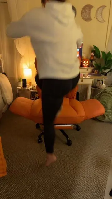 Don’t deny your back what it really wants grab this full size crisscross chair from @Dowinx #crisscrosschair #dowinx #officechair #gamingchair #tiktokshopsummerturnup 