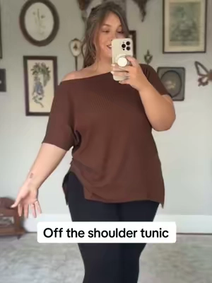 Hides the tummy. Covers the tops of the arms. The perfect easy throw on leggings top 🤎 #leggingsoutfit #curvyfashion #offshouldertop #tunic #midsizefashion 