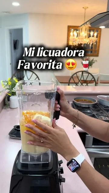 ❤️Creo que a estas alturas ya se han dado cuenta de que esta licuadora se ha convertido en una de mis mejores aliadas en la cocina 😂La uso literalmente para todo: salsas, jugos, licuados y muchísimas de las recetas que preparo en mi día a día. Me encanta tener cosas prácticas que realmente me faciliten el trabajo en la cocina, y esta definitivamente es una de ellas. #prasky #praskyprofessionalblender #praskylicuadora #licuadoraprofesional #comidacasera @FY Tech 