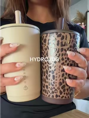 obsessed with these tumblers 🤎🧋 #hydrojug #tumbler #coffee #dealsforyoudays #icedcoffee @HYDROJUG 