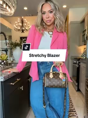 Stop settling for stiff blazers. This one’s stretchy, comfortable, and instantly elevates any outfit @Imily Bela #blazerstyle #blazers #summerwins #midsizeoutfits #midsizestyle 