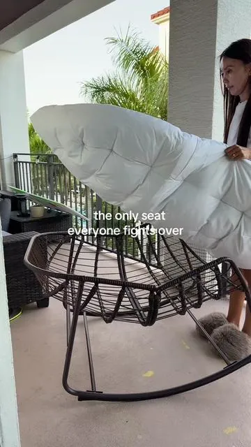 The perfect egg rocking chair for your patio 🌿 Cozy, stylish, and made for reading, relaxing, or enjoying your morning coffee. #EggChair #RockingChair #PatioFurniture #OutdoorLiving #ReadingChair 