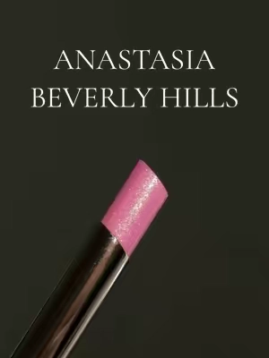 So good I’m obsessed ✨😩 💘 #anastasiabeverlyhills #lipgloss #lipbalm #lipstick #lippie 