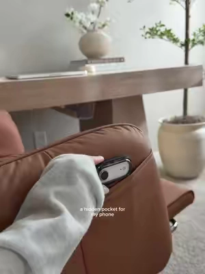 Finally an office chair that actually has it all 👏🏼 #office #homeoffice #wfh 