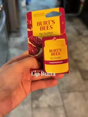 #burtsbees #lipbutter @burtsbeesUSA 