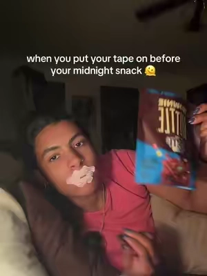 #mouthtape #mouthtapebenefits #mouthtapesleeping #midnightsnack 