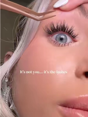 It’s not you… it’s the lashes. @Maxcomfi #lashes #lashclusters #makeuphacks #diylashextensions #beautytips 