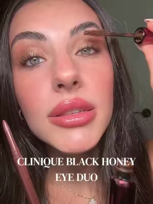 easiest way to get those magnetic looking eyes 🖤🍒🍯 @Clinique @Clinique Store #Clinique #BlackHoney #colortheory #tiktokshopcreatorpicks #Eyeliner 