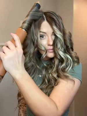 My favorite airwrap of all time. This is the Dreame Airstyle and I love her. #airwrap #airstyler #blowout #hair #curls @Dreame Care Pro 