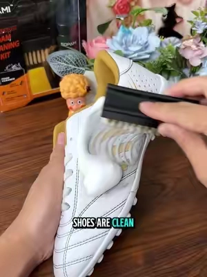 Stop throwing away dirty sneakers. Try this first. #ShoeCleaner #SneakerCleaning #CleanTok #TikTokShop #shoecare 