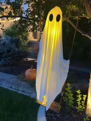 The Cutest Swinging Ghost Halloween Decoration for Your Front Porch #HalloweenDecor #SwingingGhost #GhostDecoration #HalloweenPorch #TikTokShopCreatorPicks 
