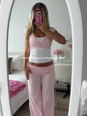 @Edikted 💗 #matchingset #girly #pink #outfit #cutetops 