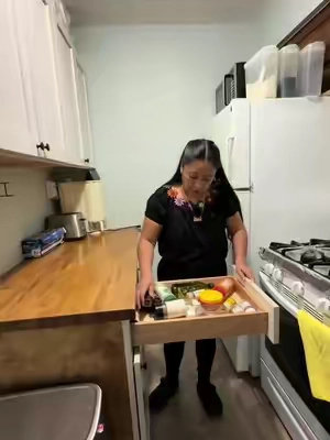 Aquí te recomiendo este organizador de condimentos para tener bien organizado tu cocina y está aún buen precio si te interesa aquí te dejo el enlace #tiktokshopfinds #tiktokshop #hogar #exividor #recomendable 
