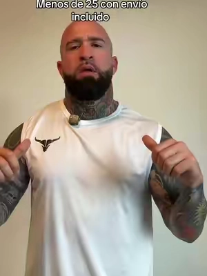4 camisetas por menos de $25... pensé que la calidad iba a ser regular, pero la verdad me sorprendieron. 🔥 Por el precio esperaba mucho menos, pero estas camisetas están muy bien. Son ligeras, cómodas, frescas y vienen cuatro colores que combinan con prácticamente cualquier outfit o entrenamiento. Si buscas renovar tus camisetas sin gastar mucho dinero, me parece una muy buena compra. Yo sí las recomiendo por lo que cuestan. 💪 #TikTokShop #GymWear #MensFashion #WorkoutGear 