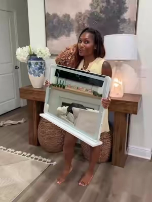 This Vanity Mirror is absolutely STUNNING 
