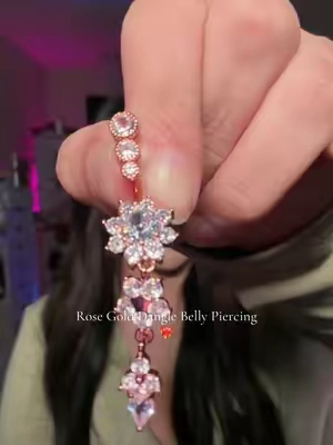 so cute & adorable 😍 #bellypiercing #piercing #rosegoldjewelry #danglebellypercings 
