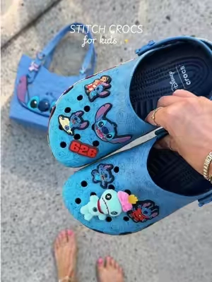 FULL of jibbitz and so cute! ✨ #crocs #stitchcrocs #kidscrocs #newcrocs #crocssuperbrandday 