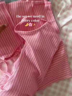 Wearing size small.  #activeset #twopieceset #trendyoutfits #momstyle 