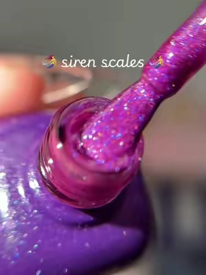 “Siren Scales” glitter gel polish collection 🧜‍♀️✨ @BeetlesGelPolish  #diynails #diygelnails #glitternails #glitterpolish #gelxnails 