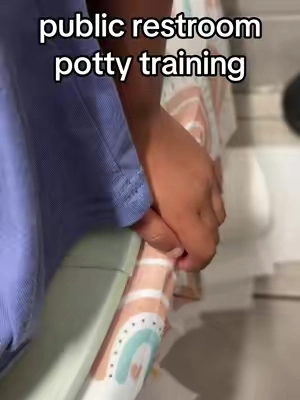 Public restroom potty training just got easier #publicrestroom #pottytraininingmama #pottytrainninghacks 