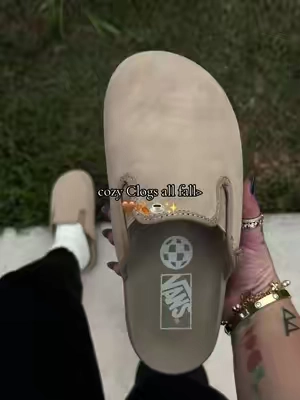 Cushion soft sole & suede upper! @vans new harbor mules vr3 clogs ✨🤎🧸🍂☕️ #vans #cozyshoes #clogs #fallshoes #comfyclogs 