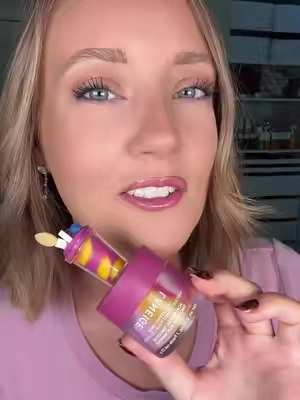Açaí Mango smoothie with the topper 🫢👀 @laneige_us #lipsleepingmask #lipproducts #laneigelipsleepingmask #laneige #lipbalm 