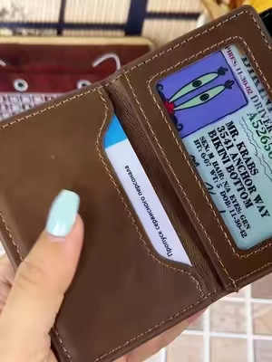 La cartera mas viral de tiktokshop, llévelo llévelo aproveche, bueno, bonito, barato. #aprovecha #tiktokshop #carritonaranja #oferta #promotion