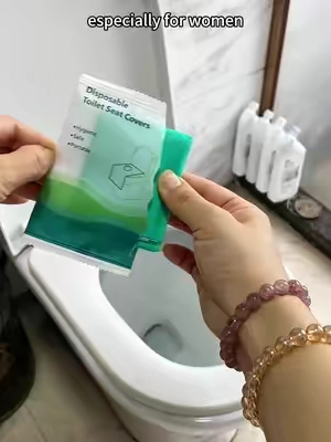 #publictoilet #CleanTok #travelhacks #momhack #tiktokshop 